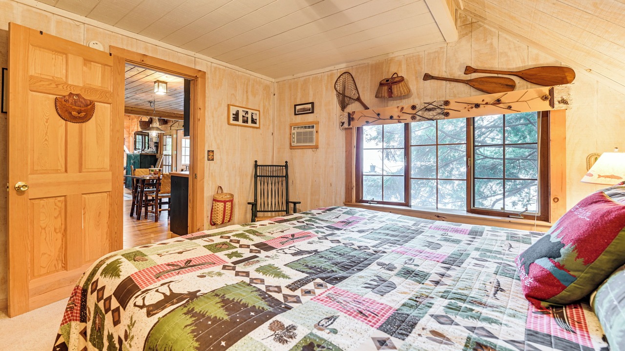 Photo of Bedroom in Huletts Landing