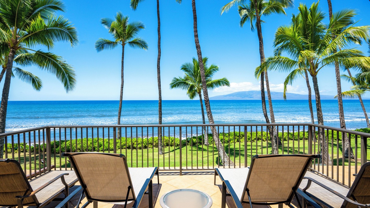 Photo of Others in Downtown Lahaina