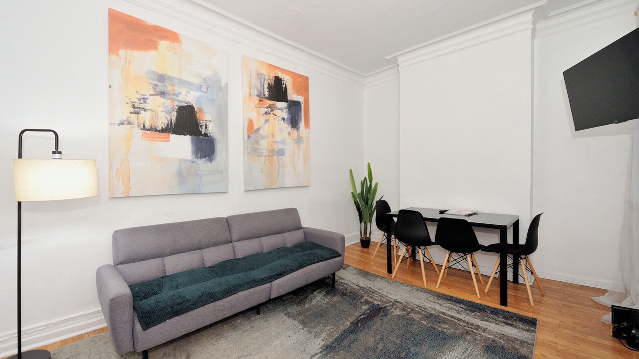 Photo of Livingroom in Rose Hill