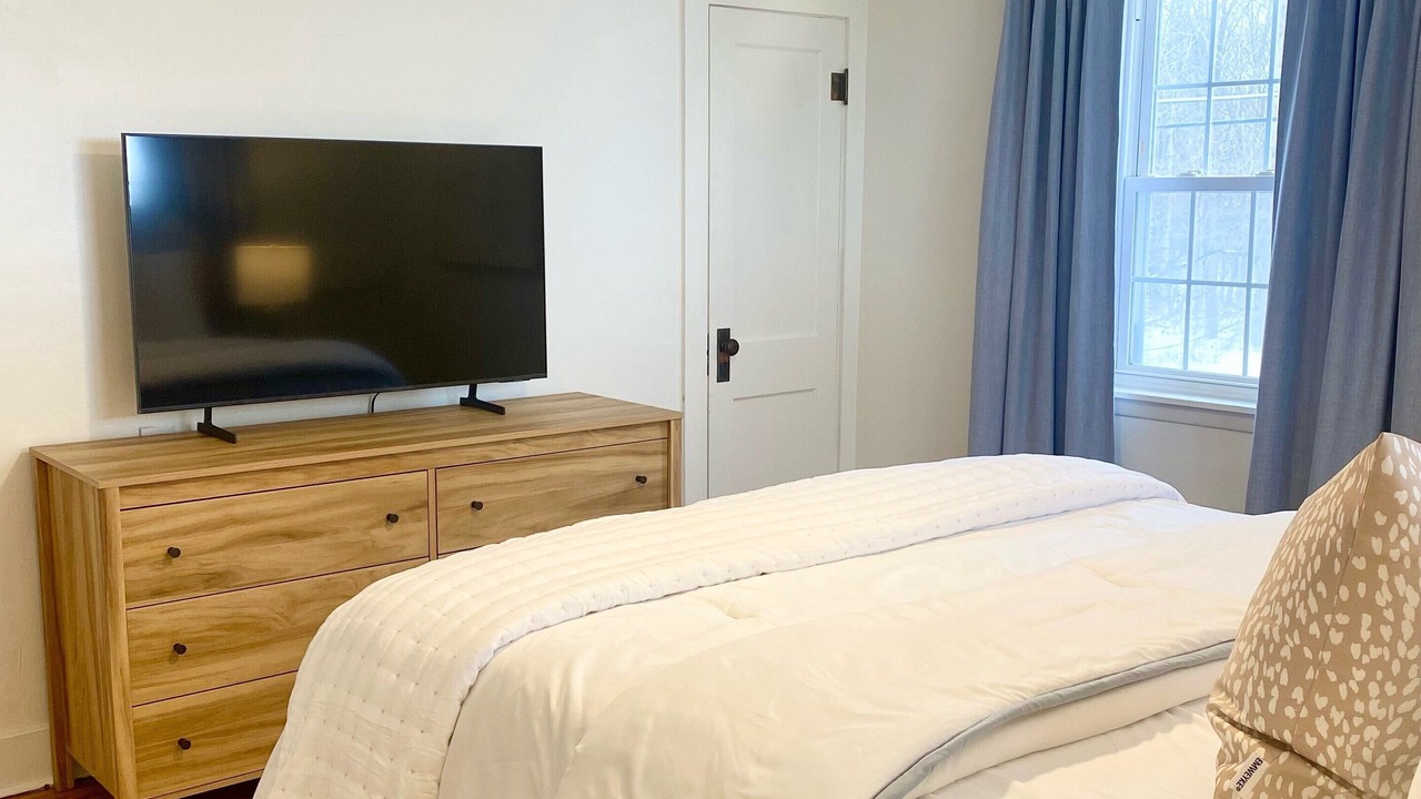 Photo of Bedroom in Skaneateles