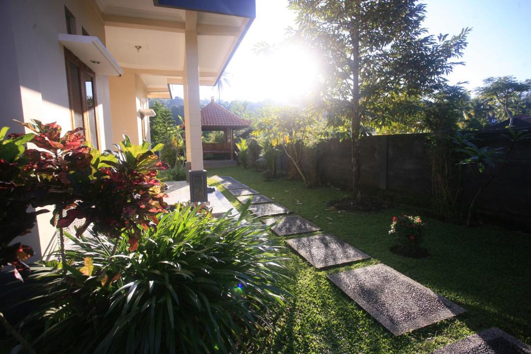 Photo of Others in Munduk