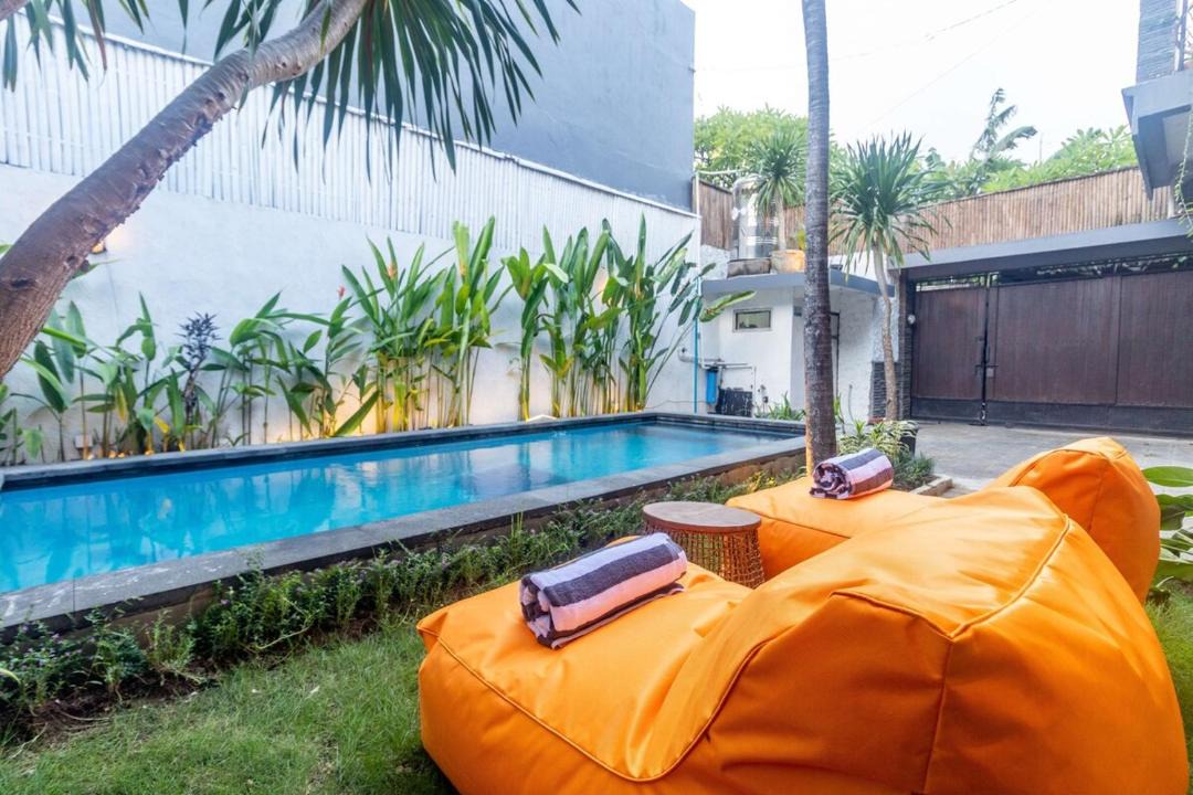 Photo of Others in Sunset Road