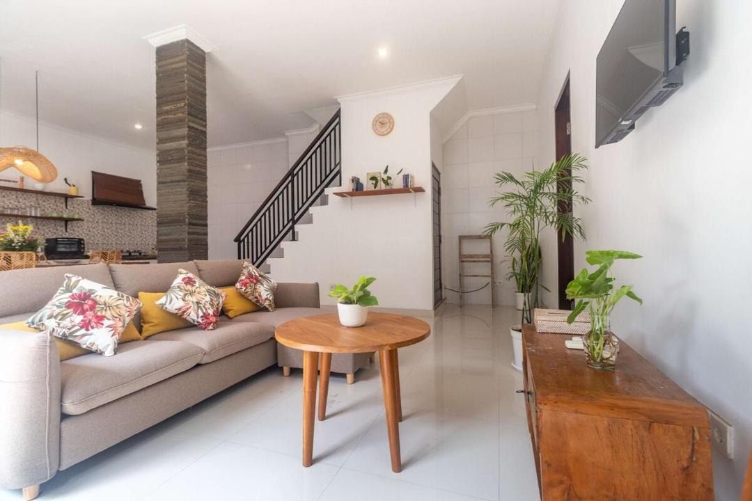 Photo of Others in Sunset Road