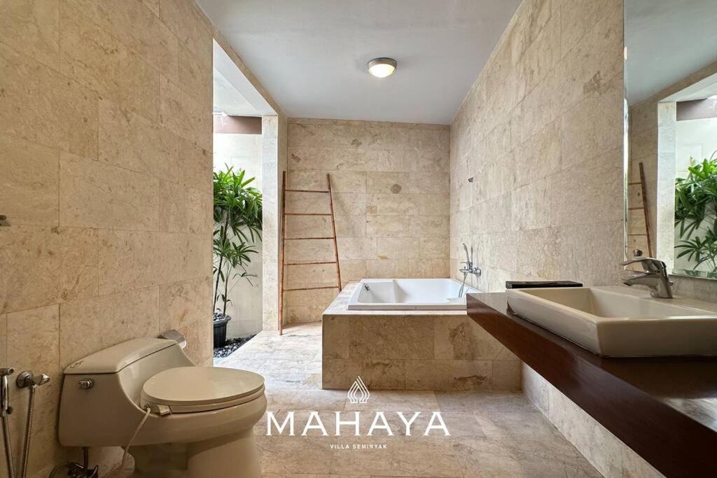 Photo of Bathroom in Sunset Road