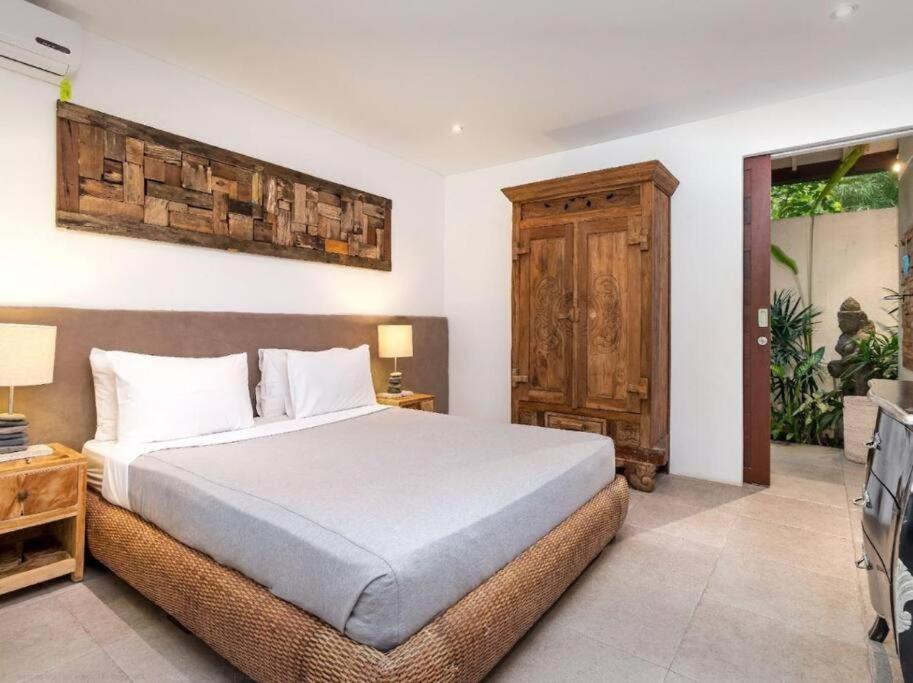 Photo of Bedroom in Sunset Road