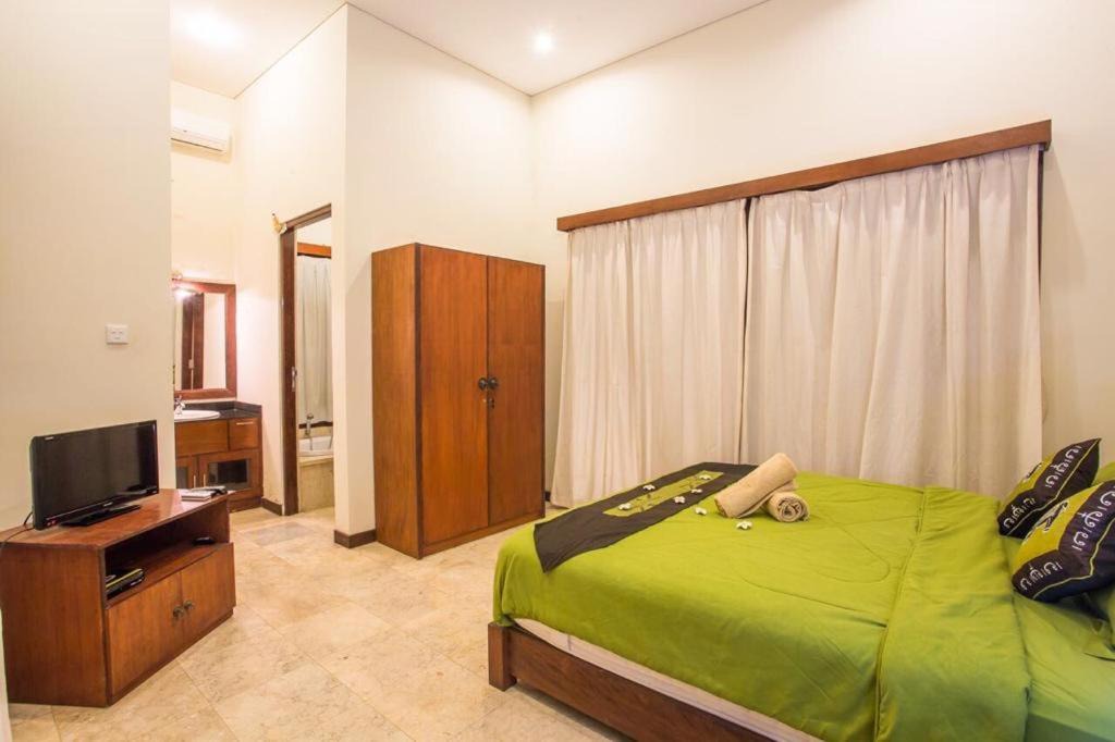 Photo of Bedroom in Sunset Road