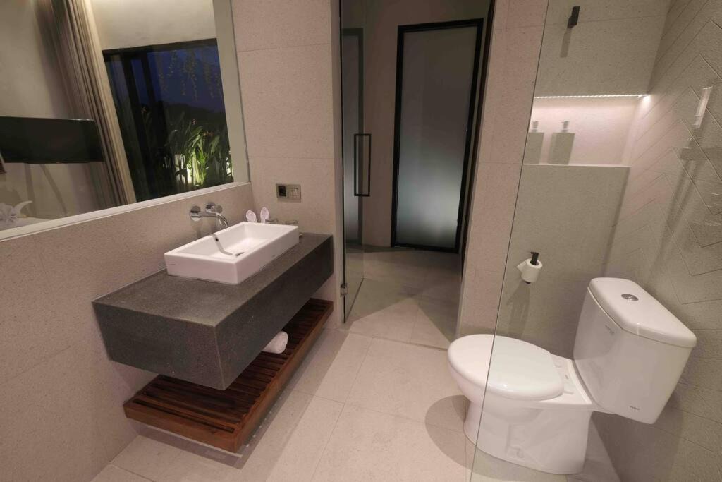 Photo of Bathroom in Babakan