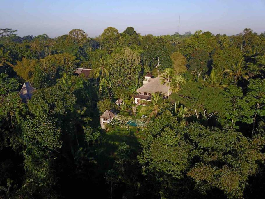 Photo of Outdoor in Sambahan