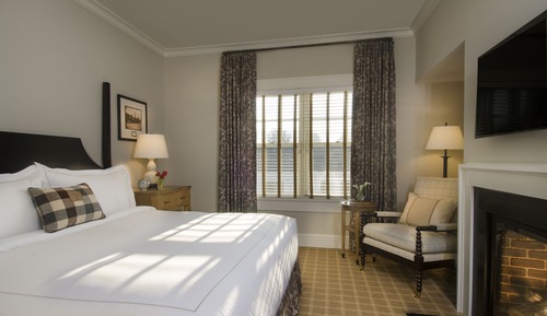 Room, 1 King Bed, Accessible, Fireplace (Communications)