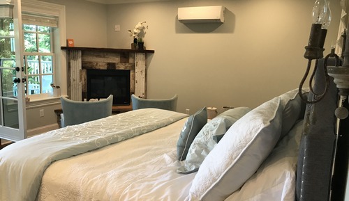 Luxury Studio Suite, 1 King Bed, Lake View (#1)