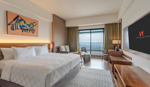 Queen Room with Balcony