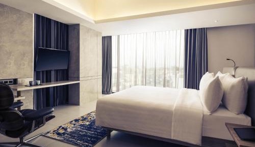 Executive Queen Suite