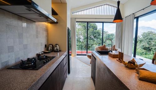 One Bedroom Villa with Private Heated Pool 