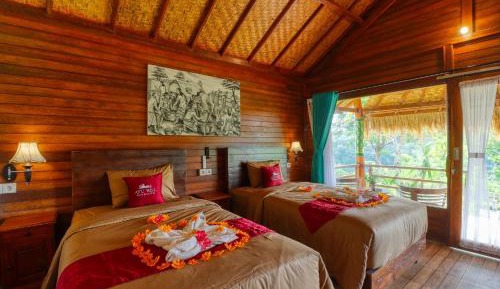 Twin Room with View