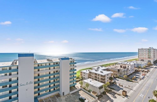 Crescent Beach Condo | Luxury condo, across the street from the beach + Free Attraction Tickets!